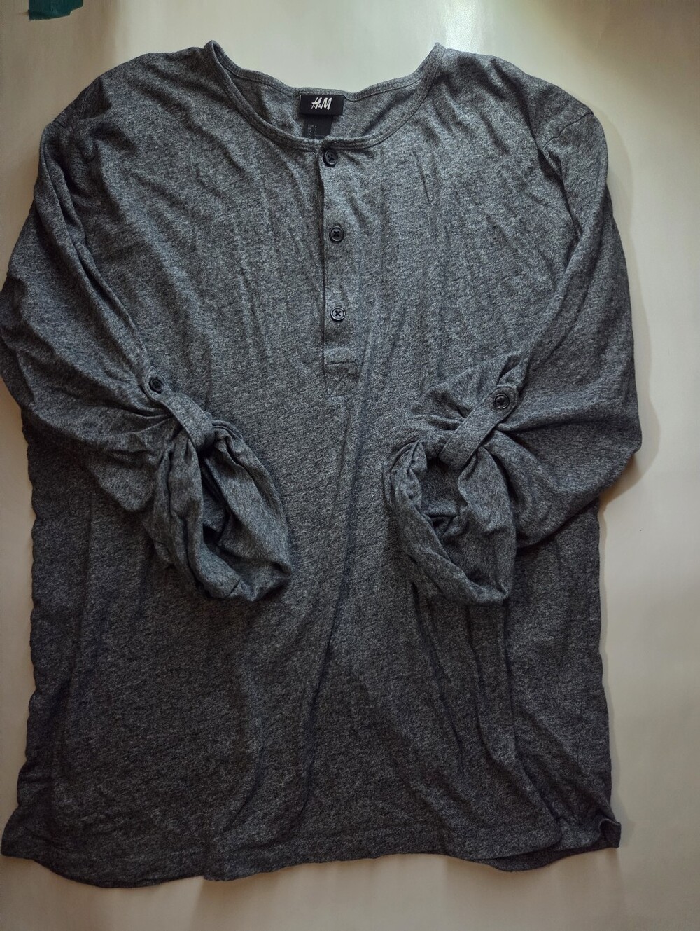 h&m cuffed sleeve tee